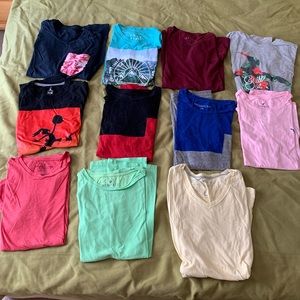 11 MEN’s T-shirts of various brands